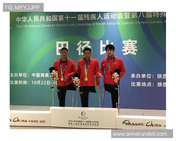 何忆义足球明星的成长之路与职业生涯的辉煌成就解析