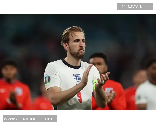 华裔足球明星的辉煌历史与成就回顾及影响力分析 华裔足球明星的辉煌历史与成就回顾及影响力分析