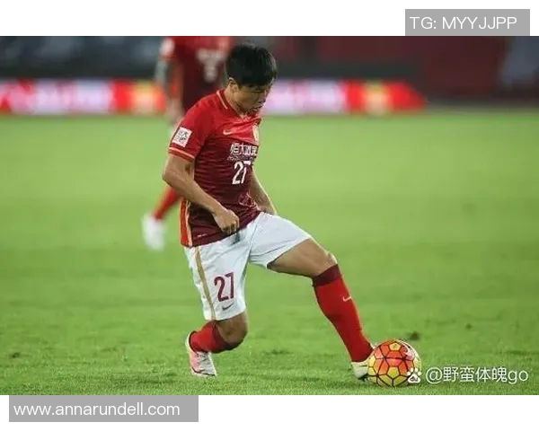 广州足球明星的生活与成就探秘：他们在这座城市的故事