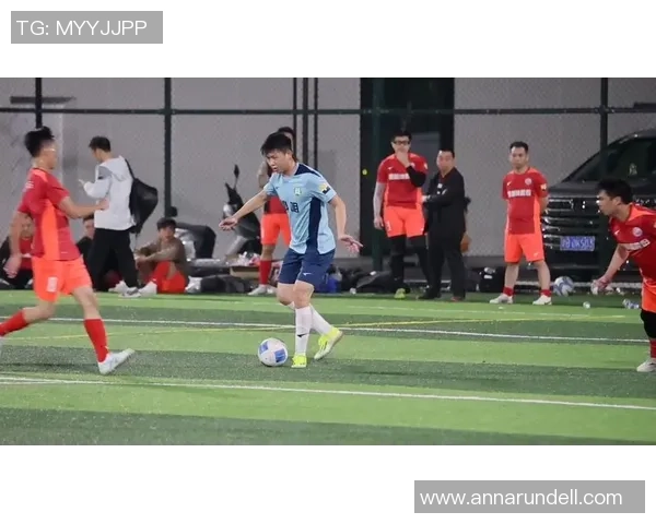 足球巨星过人精彩瞬间全景回放让你领略技艺之美 足球巨星过人精彩瞬间全景回放让你领略技艺之美